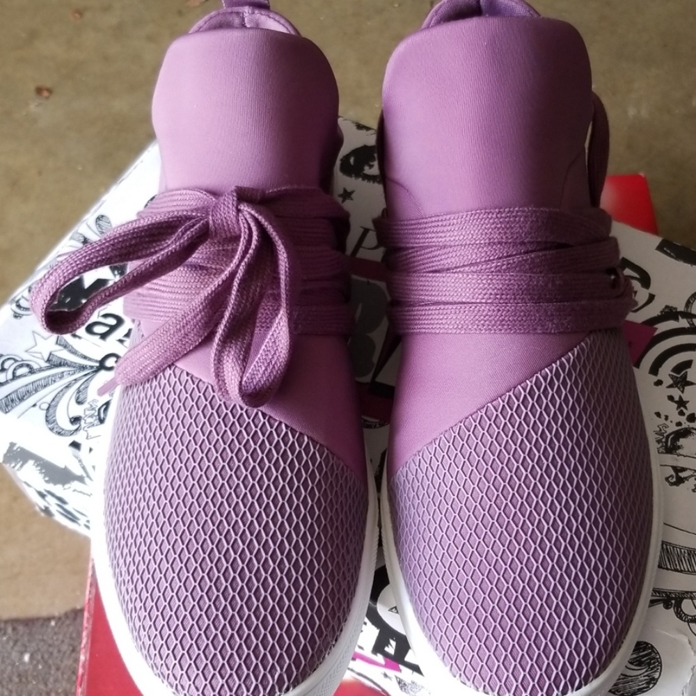 Purple nib sneakers